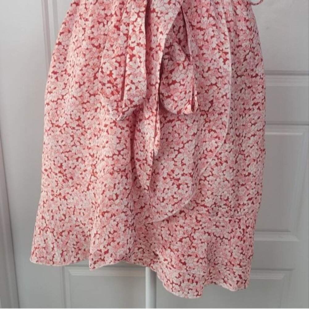Cupshe Women's pink floral faux wrap dress size Small New With Tags - Picture 4 of 12
